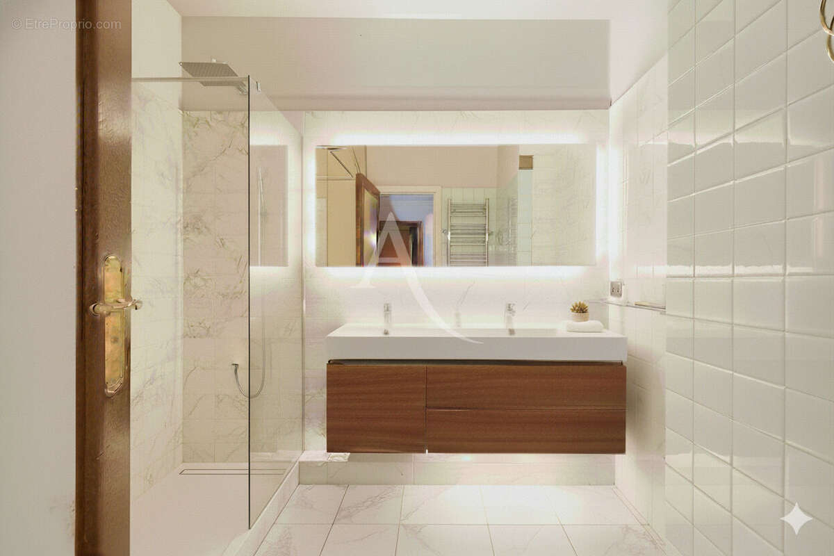 Appartement à PARIS-7E