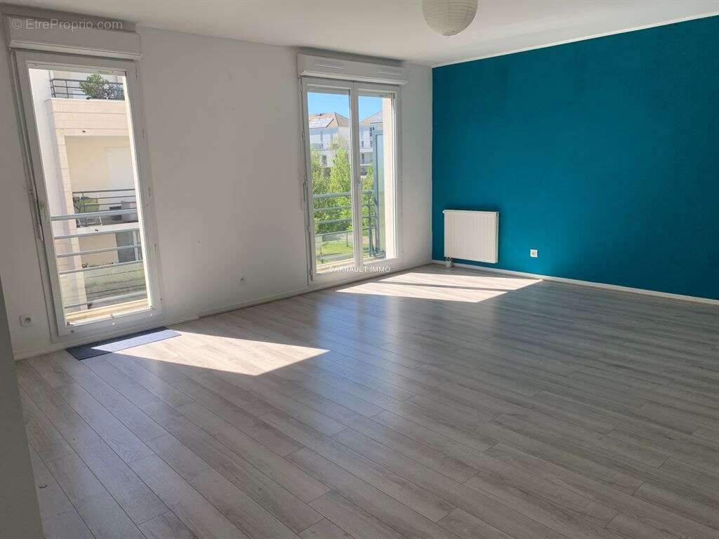 Appartement à MONTIGNY-LE-BRETONNEUX