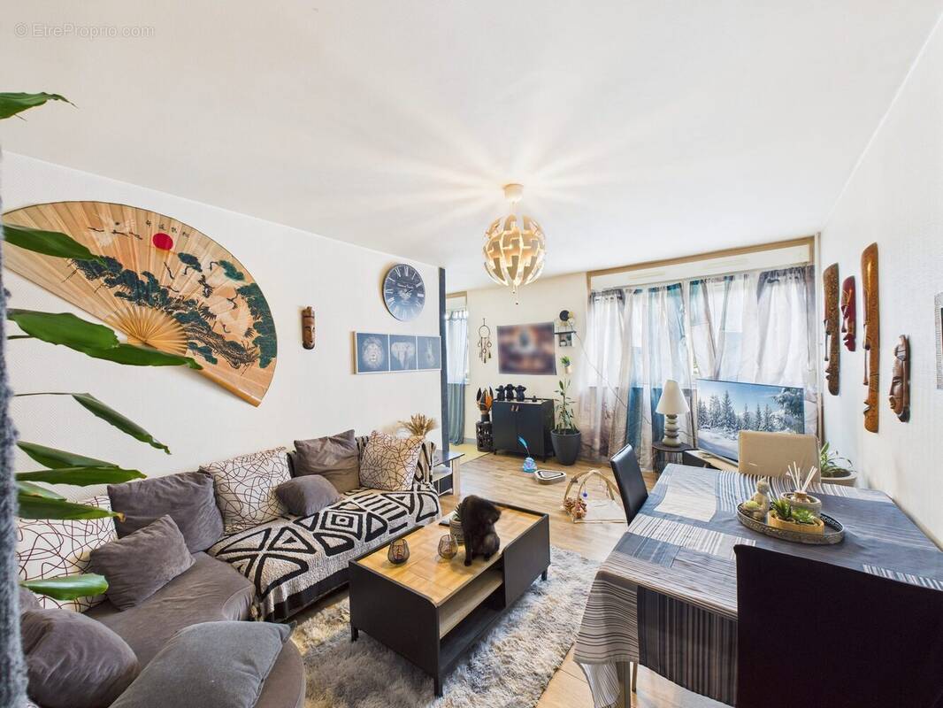 Appartement à ROMILLY-SUR-SEINE