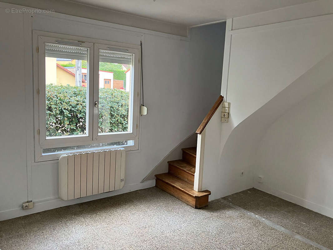 Maison à MONTCHANIN