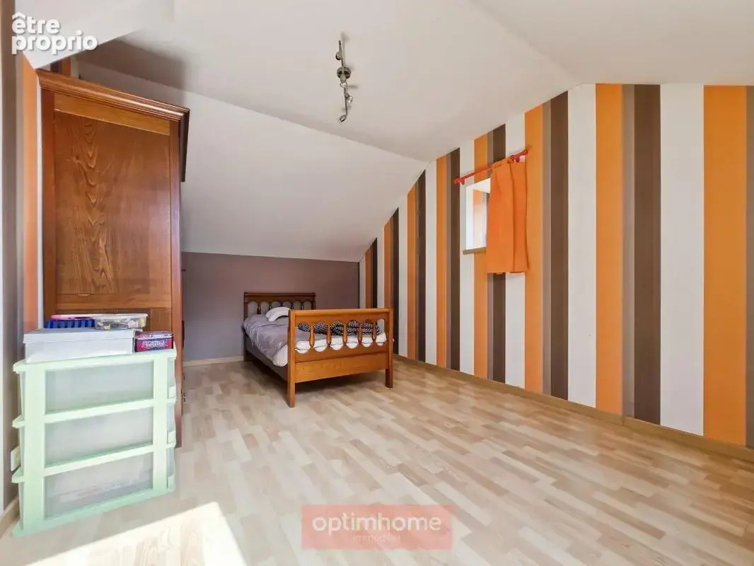 Propriété de caractère – 213 m² – 6 chambres – grange – dépendances – terrain 1 570 m² - photo 21