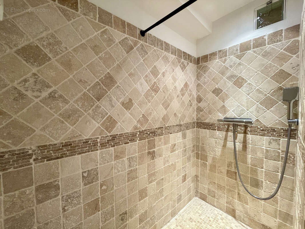 Appartement à SIX-FOURS-LES-PLAGES