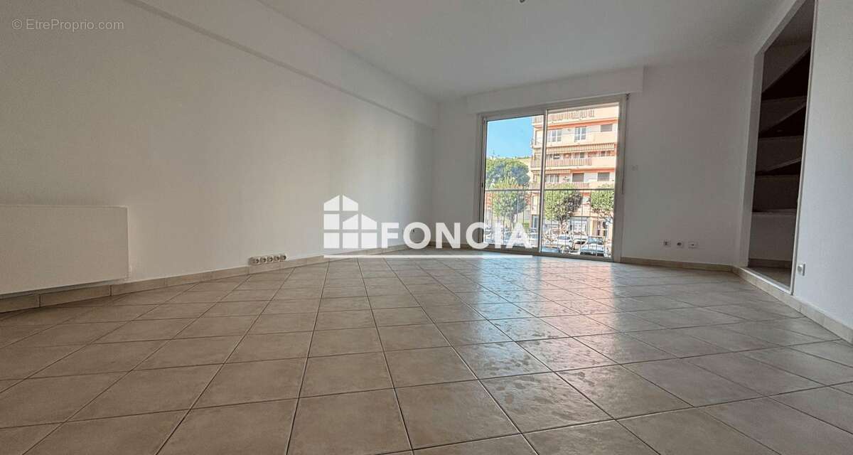 Appartement à CAGNES-SUR-MER