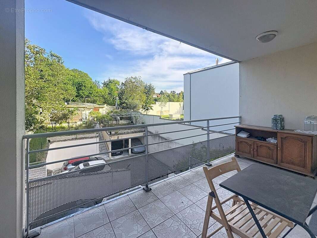 Appartement à L'HAY-LES-ROSES