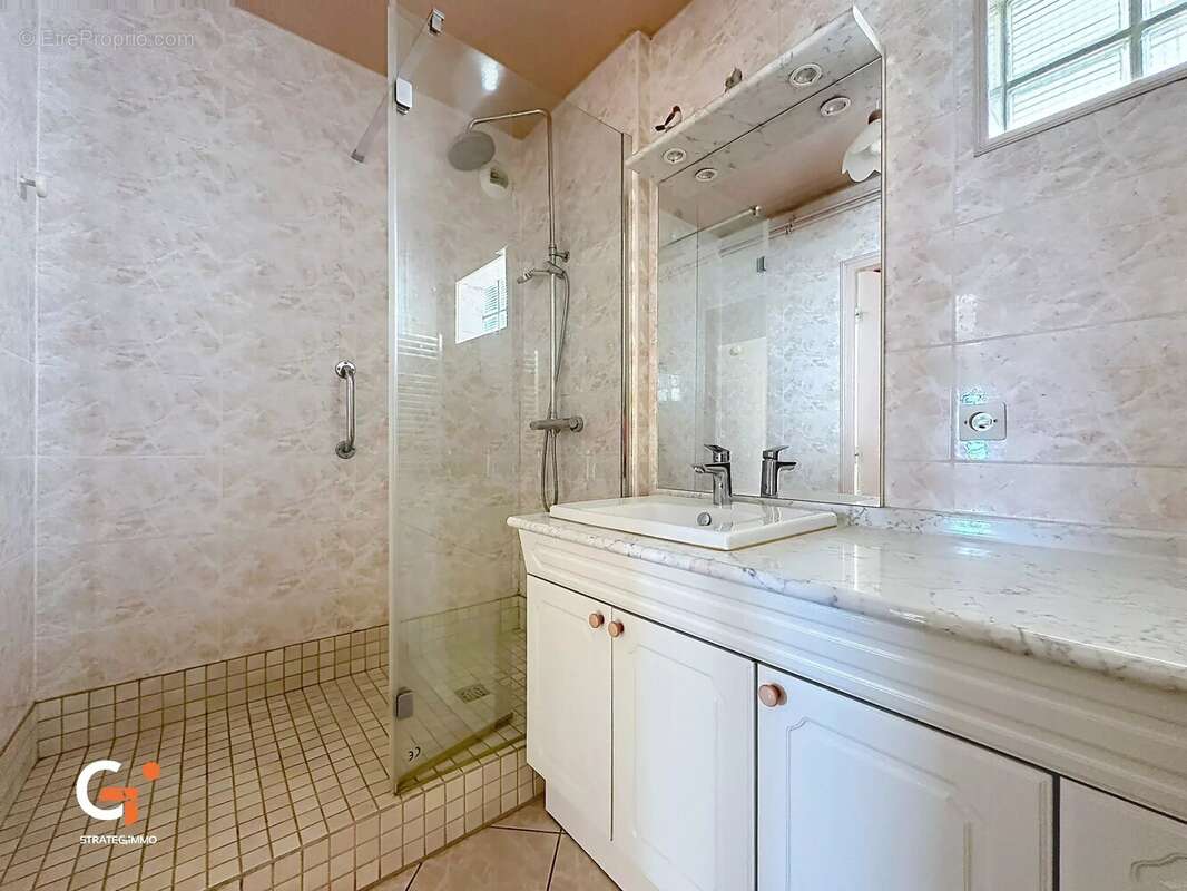 Appartement à SOTTEVILLE-LES-ROUEN