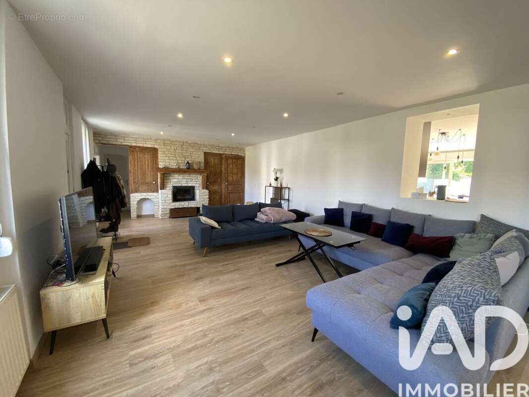 Photo 2 - Maison à MEZIERES-EN-SANTERRE