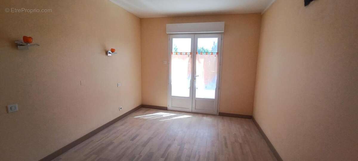 Appartement à NEUVEGLISE