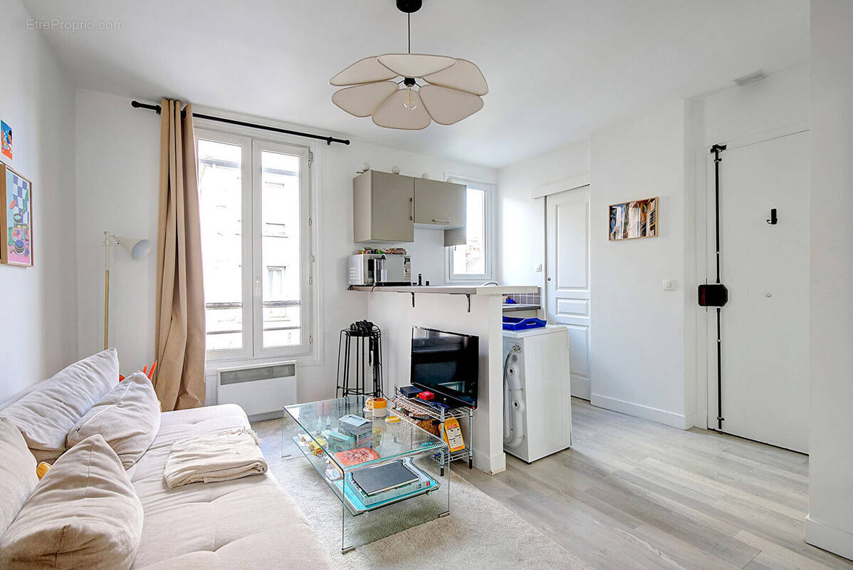 Appartement à PARIS-18E