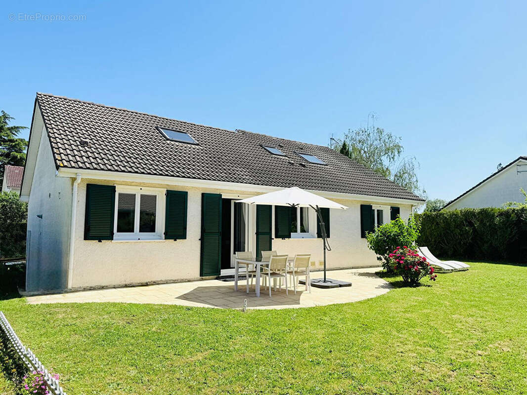 Maison à MAULE