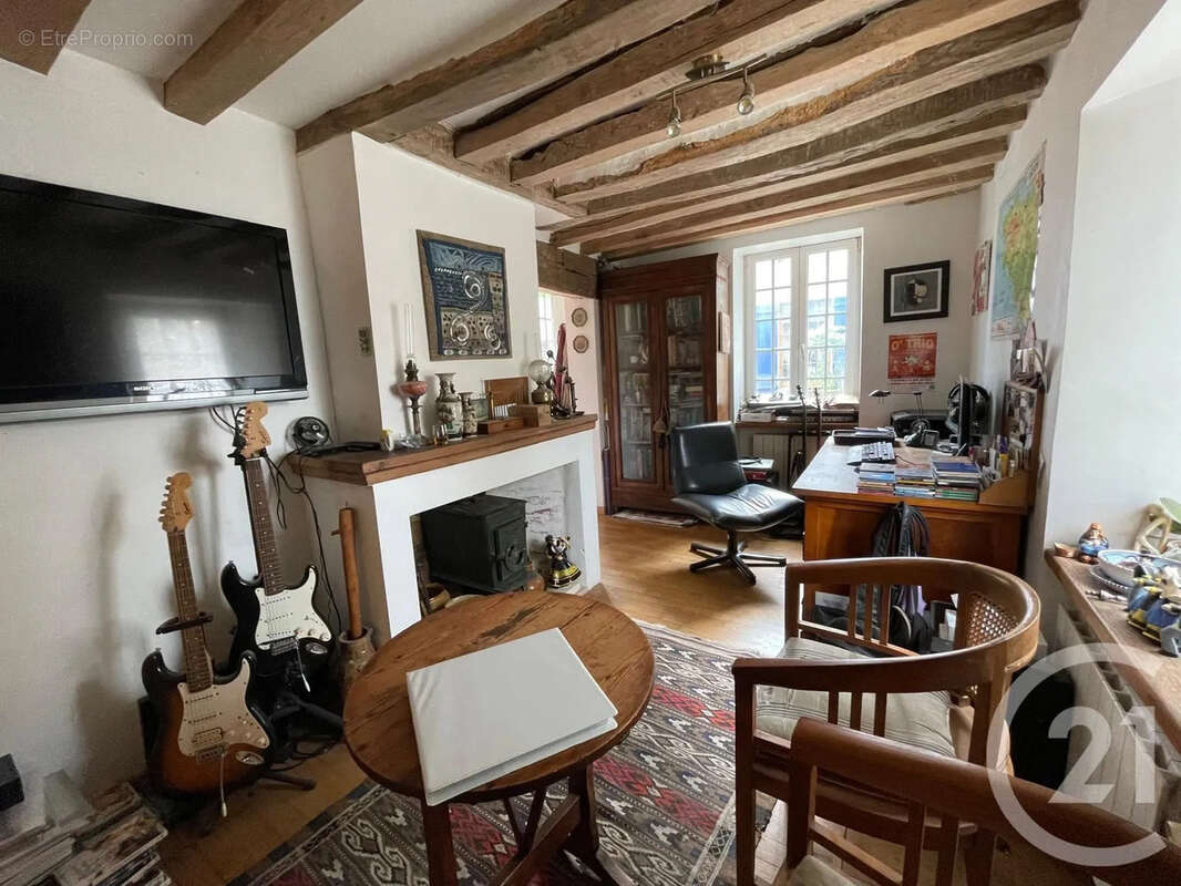 Maison à CIVIERES