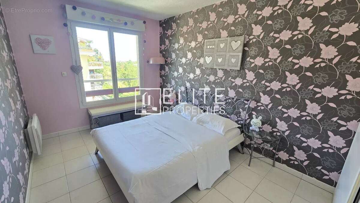 Appartement à MANDELIEU-LA-NAPOULE
