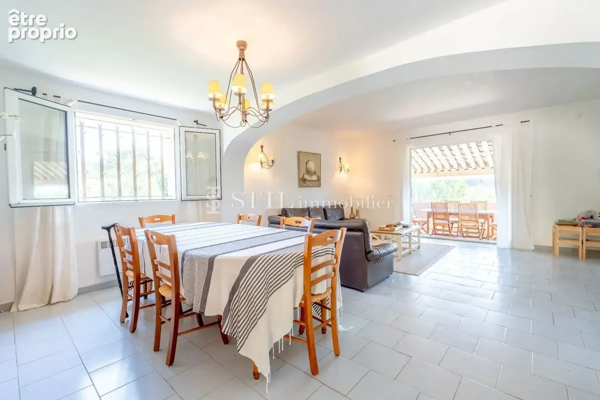 Maison 6 pièces 166 m² à vendre à Sainte-Maxime (83120) - photo 4