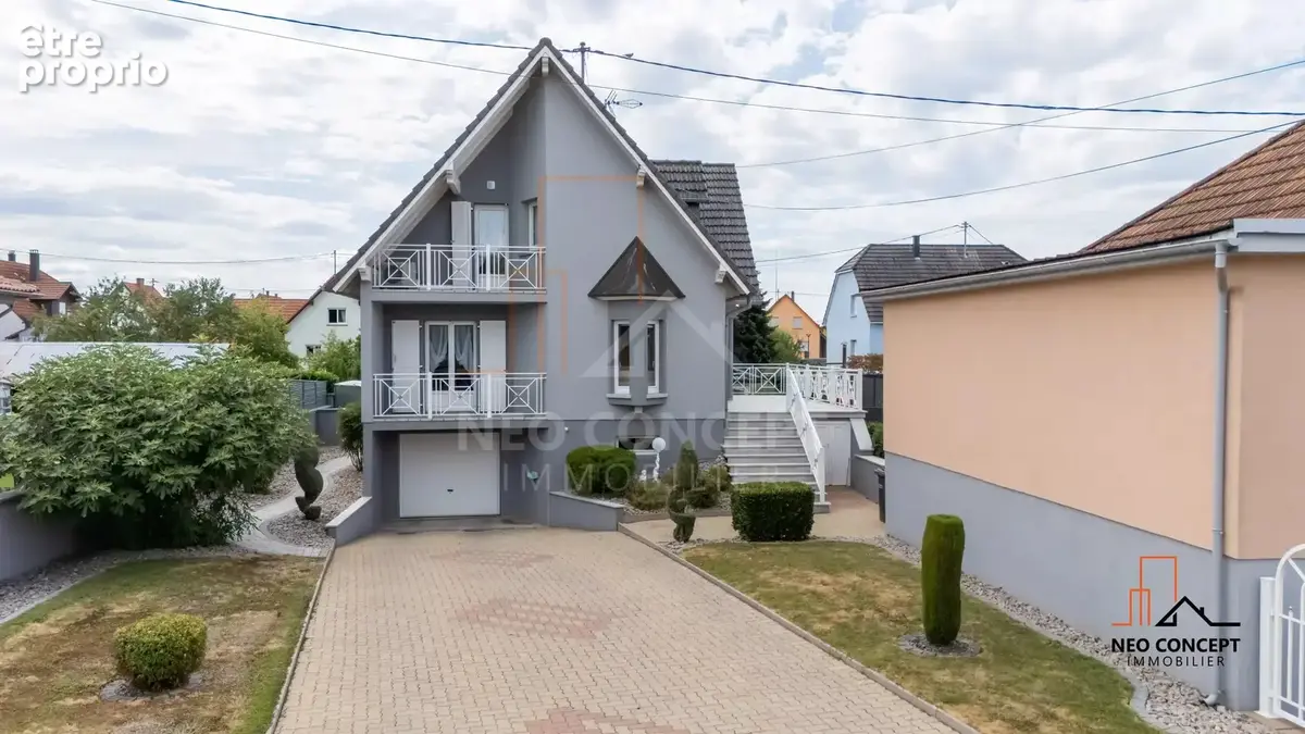 * HERRLISHEIM * Magnifique maison de type 5 pièces de 148.50 m² total avec une sublime piscine sur 9.10 ares ! * - photo 2