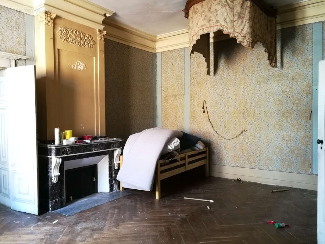 Maison à SAINT-SULPICE-SUR-LEZE