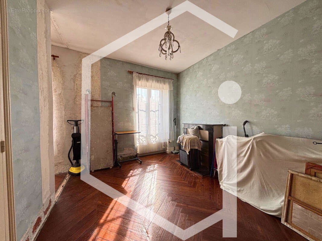 Maison à LA CHARITE-SUR-LOIRE