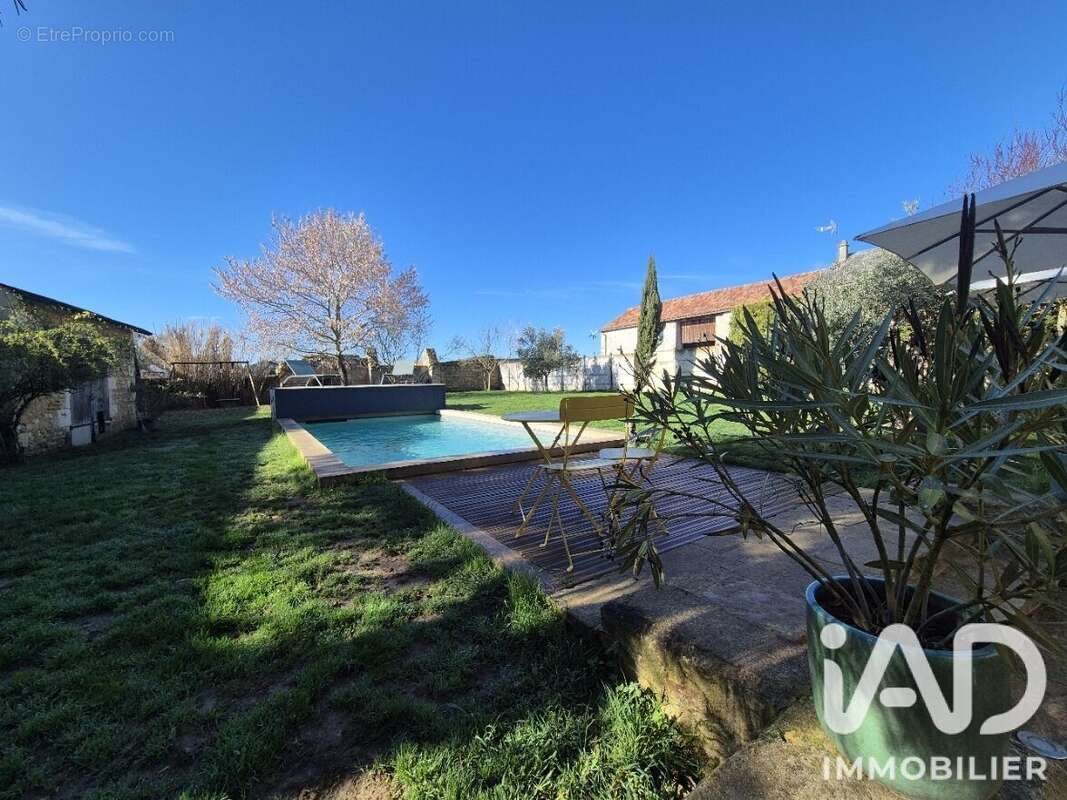 Maison 290 m² à Sainte-Verge  - photo 2