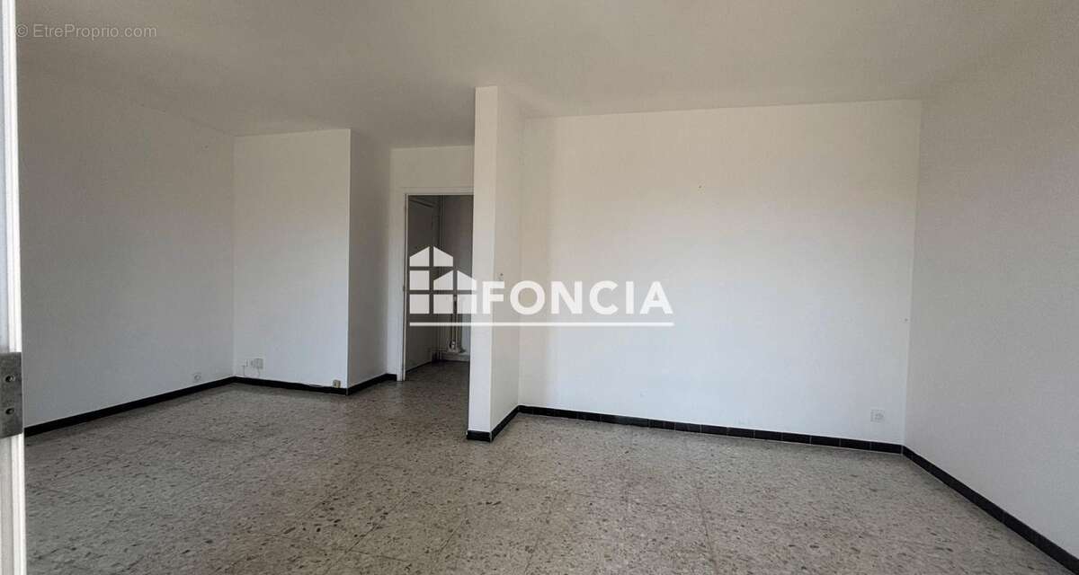 Appartement à SIX-FOURS-LES-PLAGES