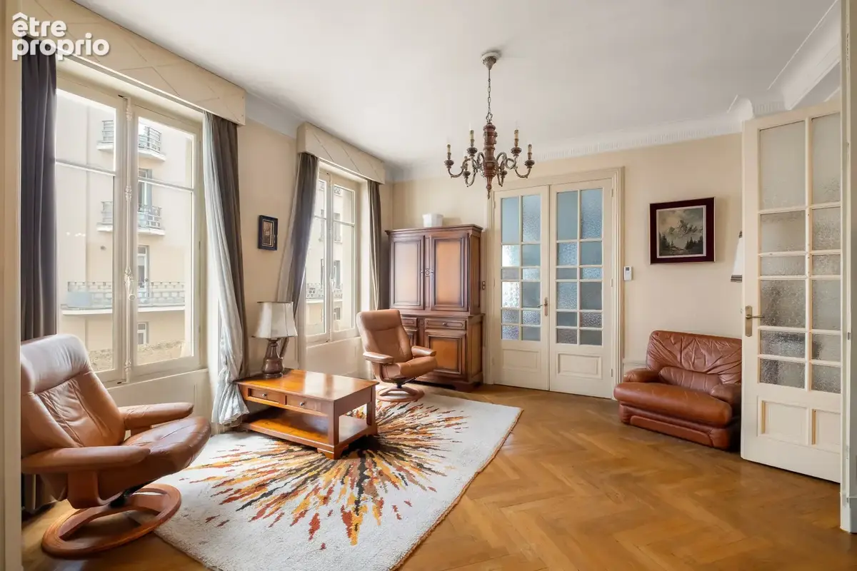 T6 de 167 m2, immeuble Art Déco, Brotteaux avec possibilité garage - photo 6