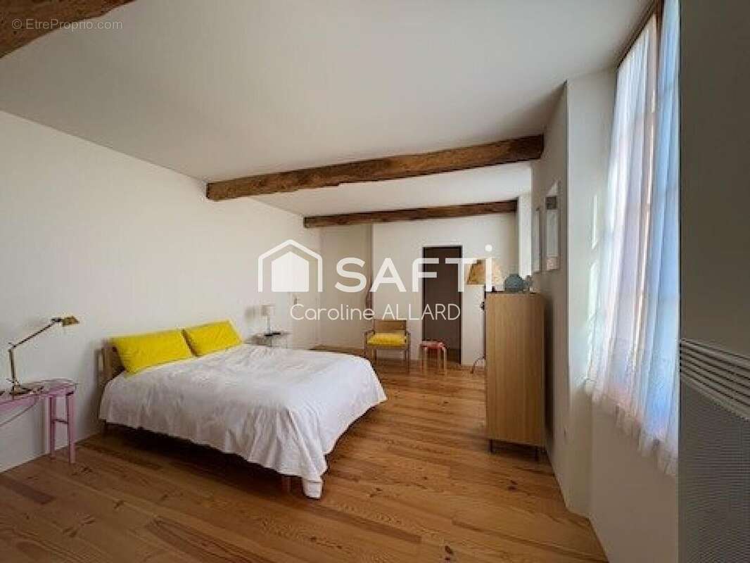 Maison 176 m² à Montpezat  - photo 4