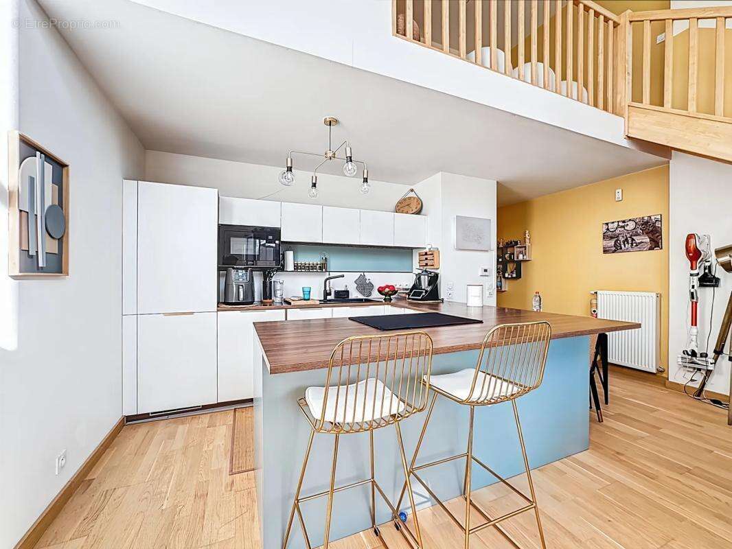 Appartement à L'ISLE-D'ABEAU