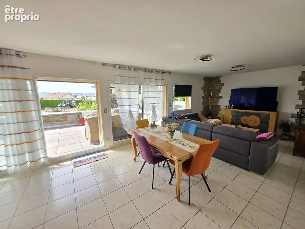 Appartement Dommartin 3 pièce(s) 108.34 m2 - photo 5