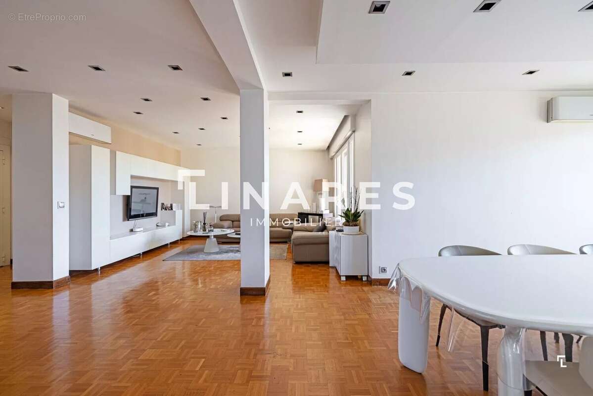 PERRIER HORIZON - Appartement T4 de 126m2 - Balcons - Loggia - Cave - 13008 - photo 3