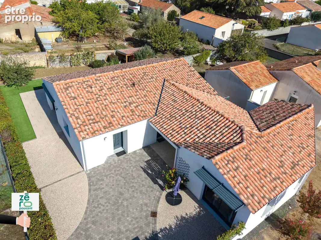 Photo Maison à Saint-Michel-En-L'herm au prix de 349 900€