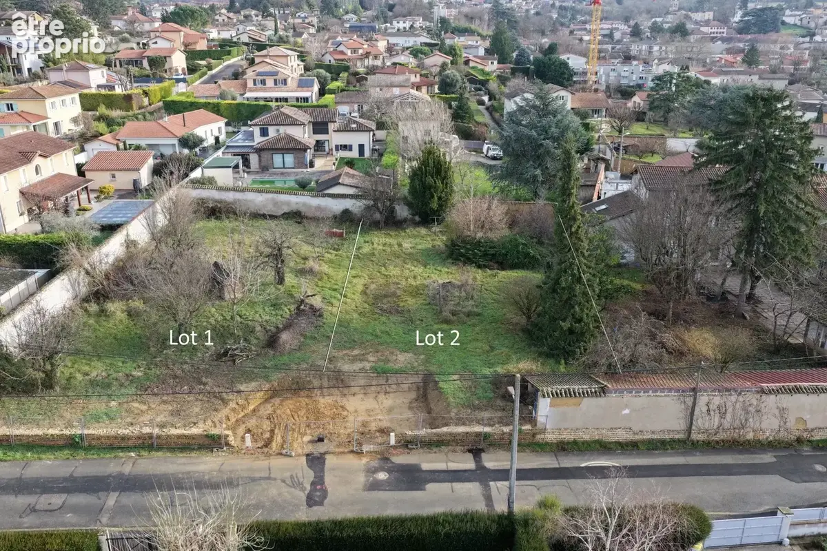 Terrain à GENAY