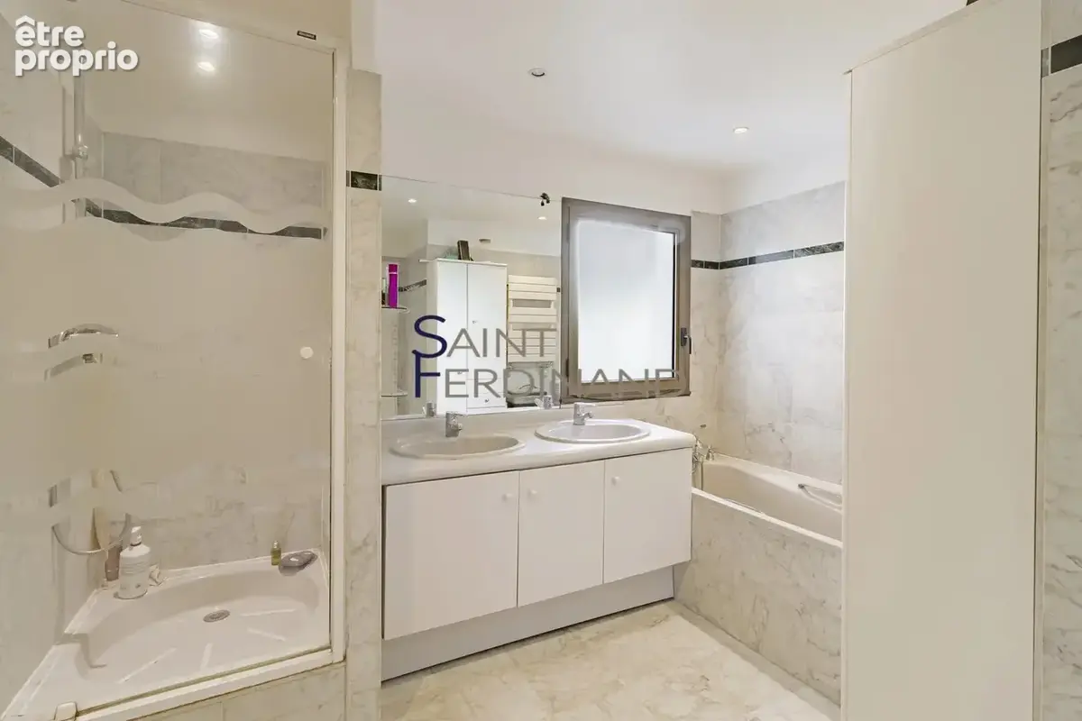 Levallois Perret - Appartement familial 4 chambres + Terrasse - parking inclus - photo 11