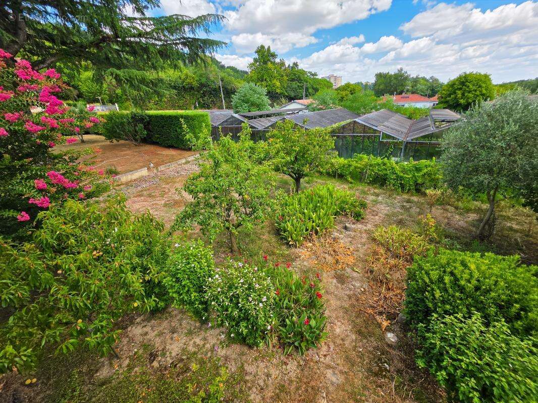 Maison 170 m² à Colayrac-Saint-Cirq  - photo 9