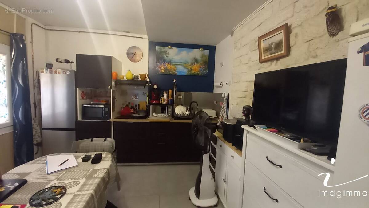 Appartement à MAUGUIO