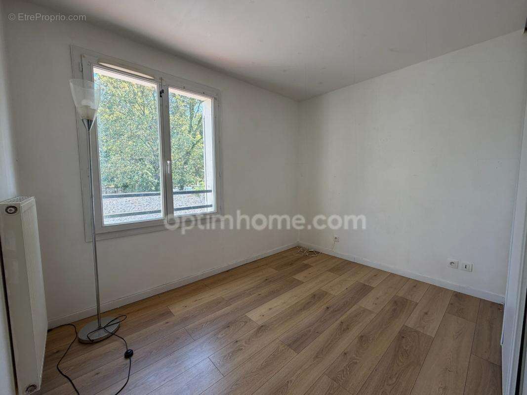 Maison 4 chambres + double garage + parking - photo 12