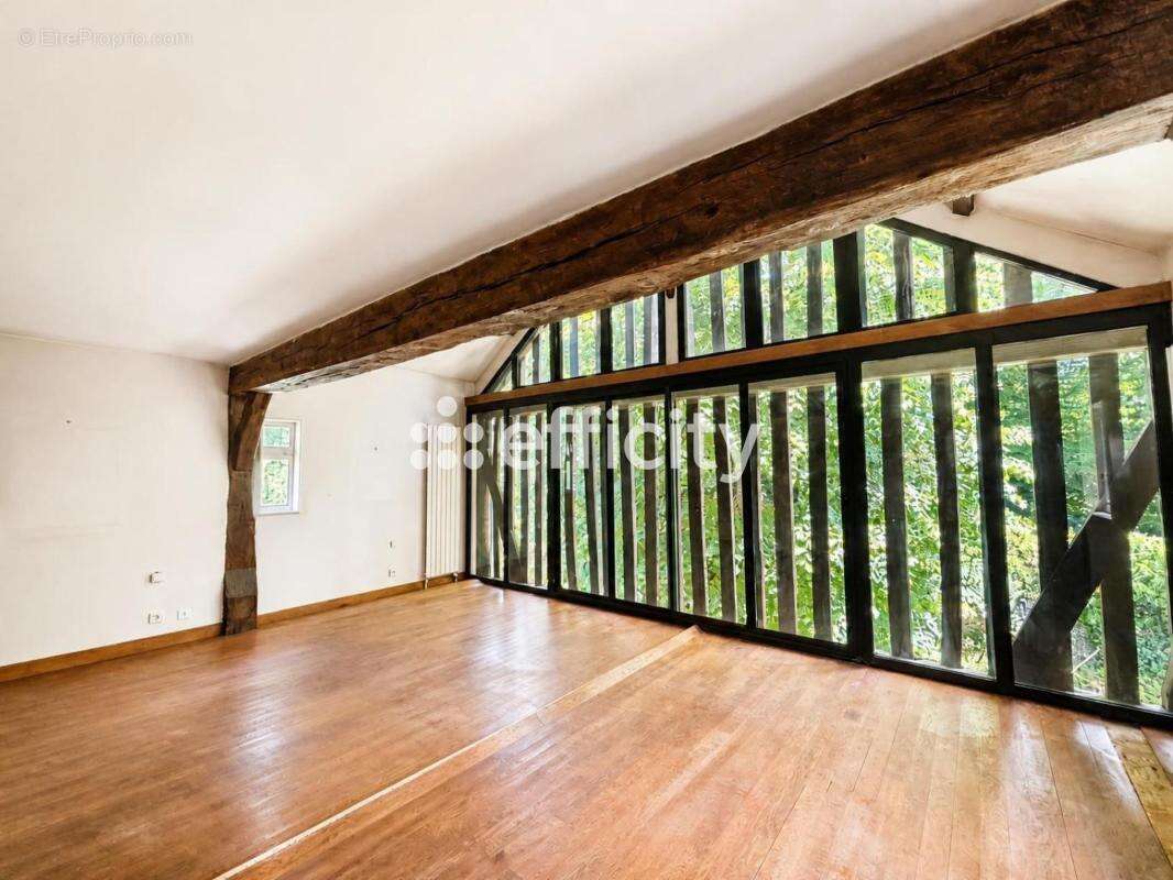 Maison 330 m² à Villers-Saint-Frambourg  - photo 16