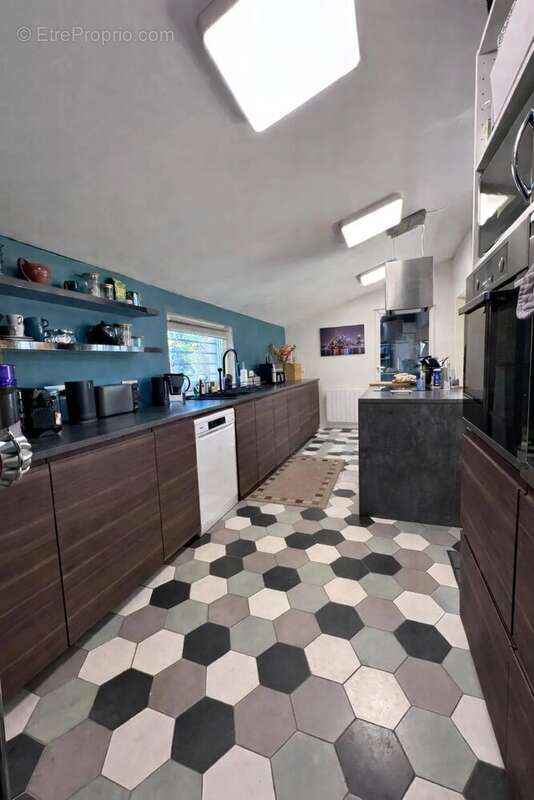 Maison à ENTRECASTEAUX