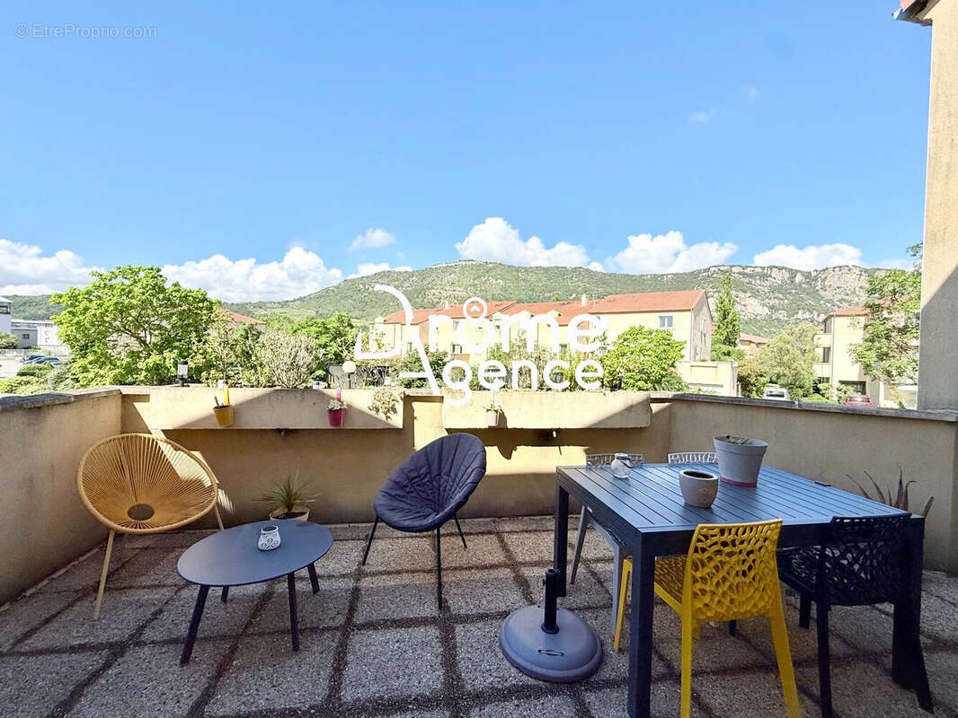 Appartement 45 m² à Guilherand-Granges  - photo 3