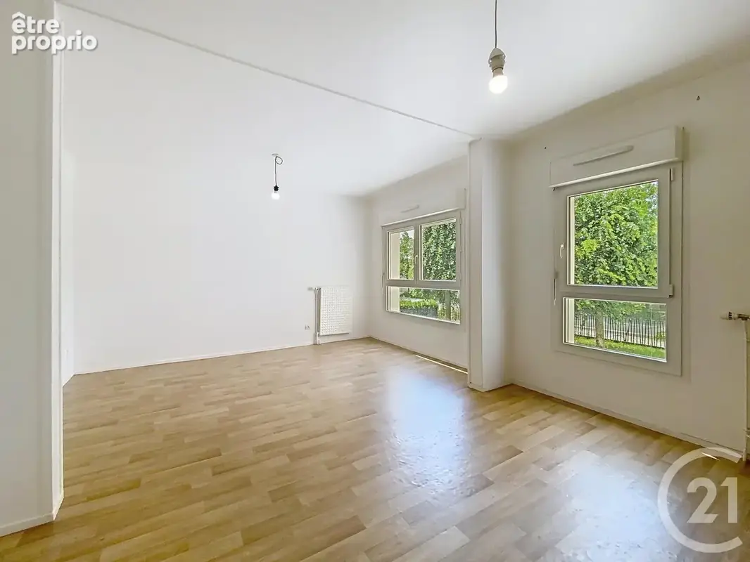 Appartement 4 pièces 89 m² à vendre à Chartres (28000) - photo 3