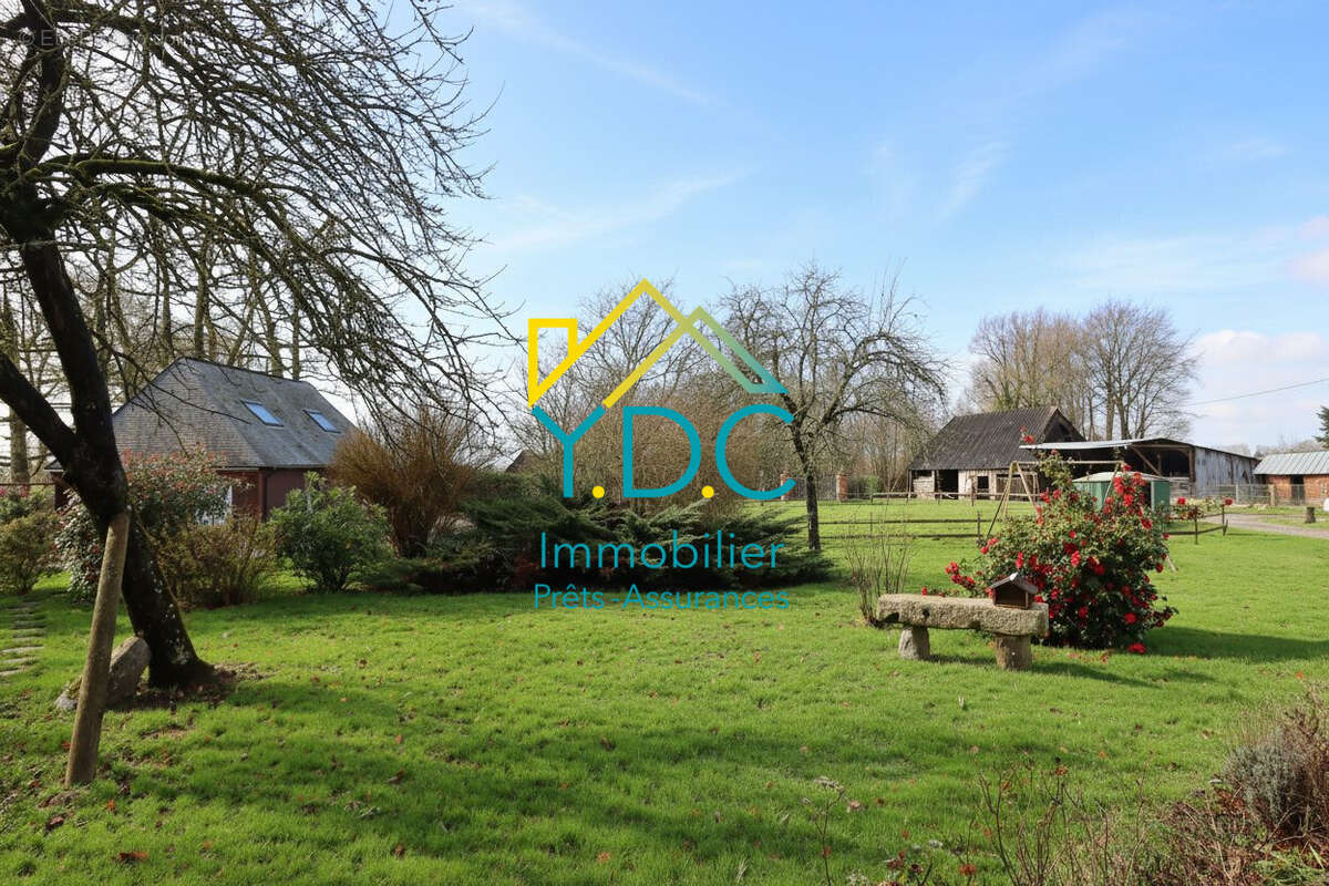 Parc -Maison principale - Maison à OURVILLE-EN-CAUX