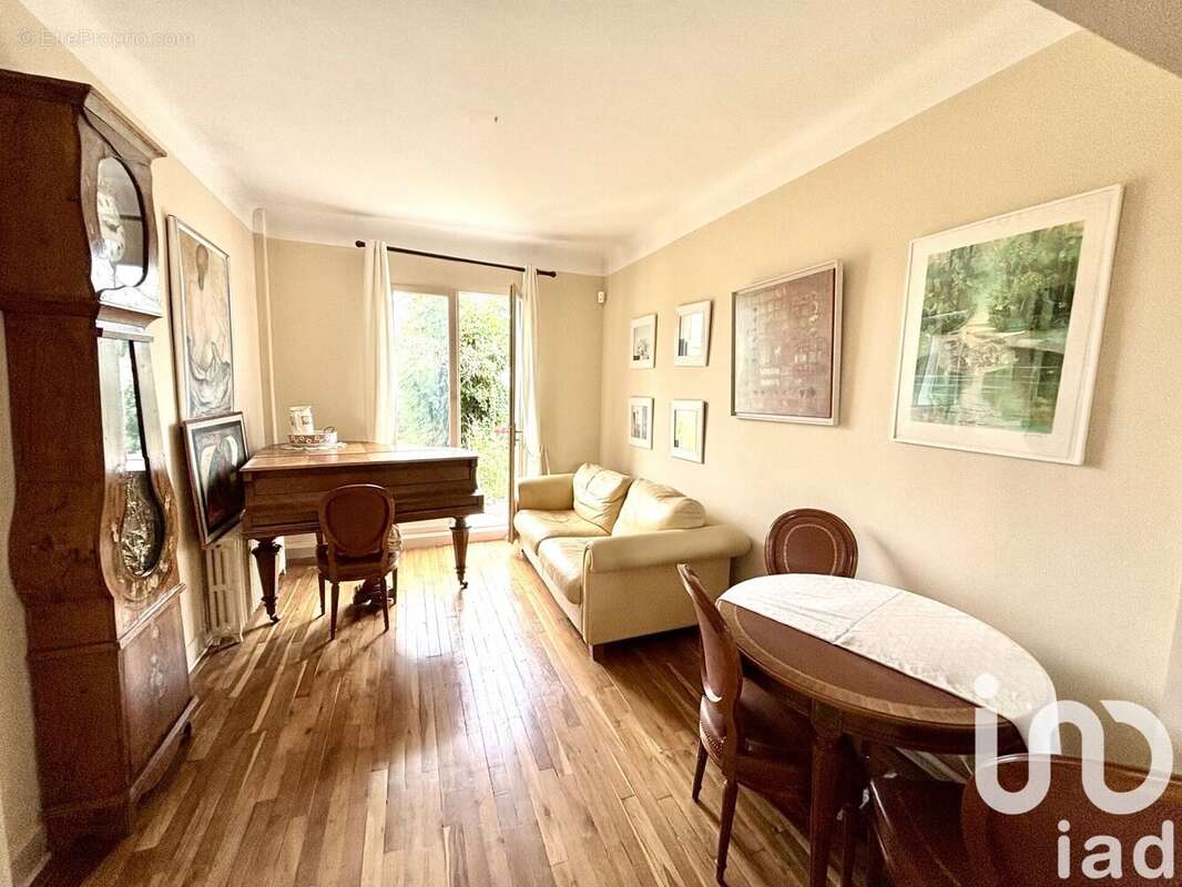 Photo 2 - Maison à FLEURY-LES-AUBRAIS