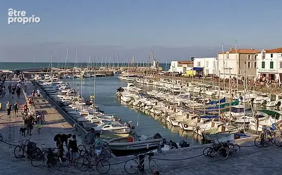 Commerce à LA FLOTTE