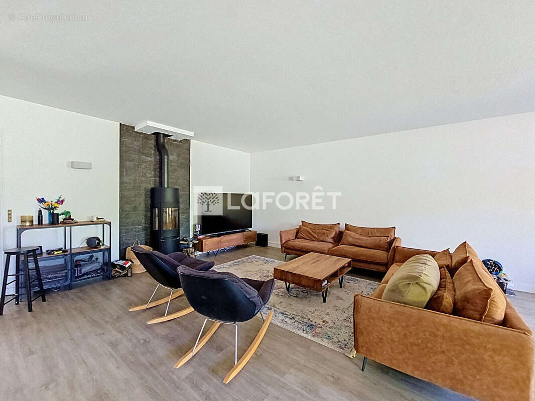 Maison Montlhery 8 pièce(s) 225 m2 - photo 14