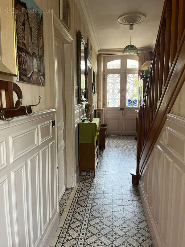 Chaumont en Vexin, Maison Bourgeoise de 11 pièces, 205 m2, 2900m2 de jardin - photo 4