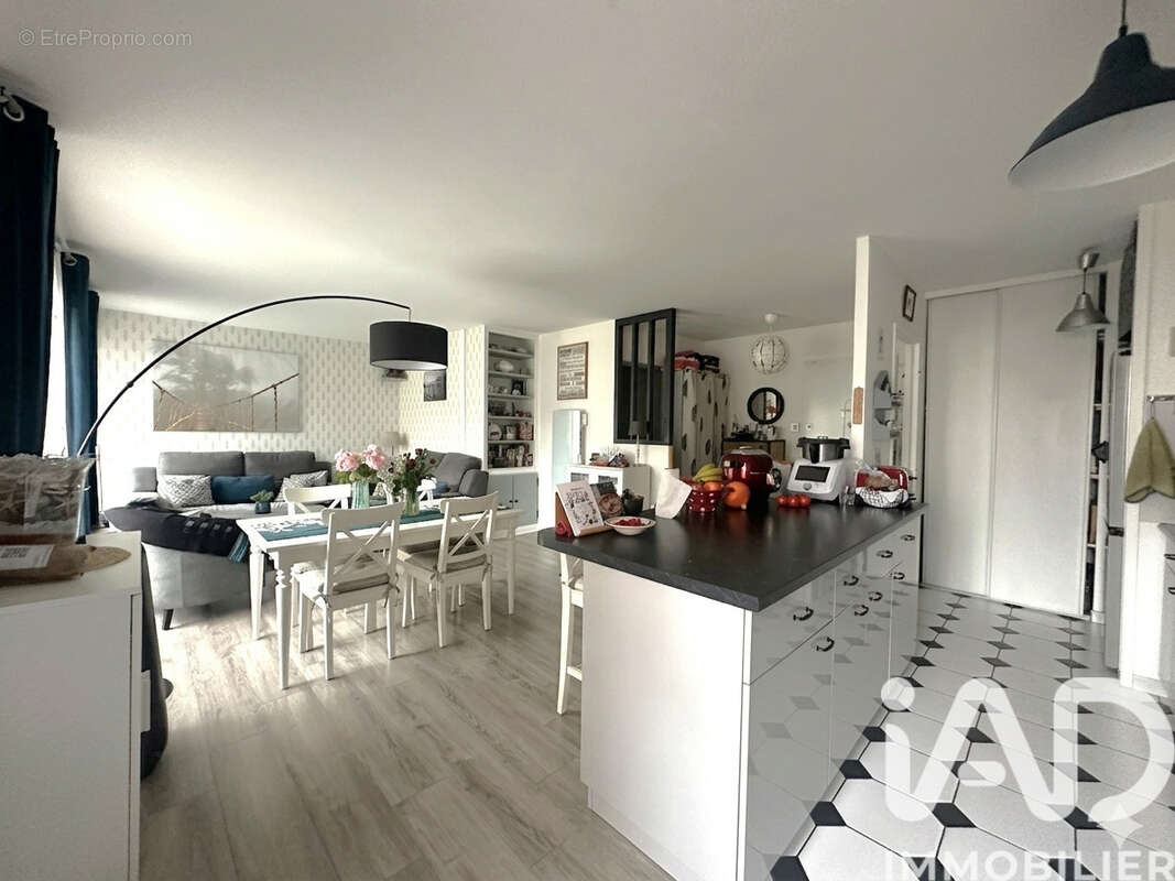 Photo 6 - Appartement à VILLEBON-SUR-YVETTE