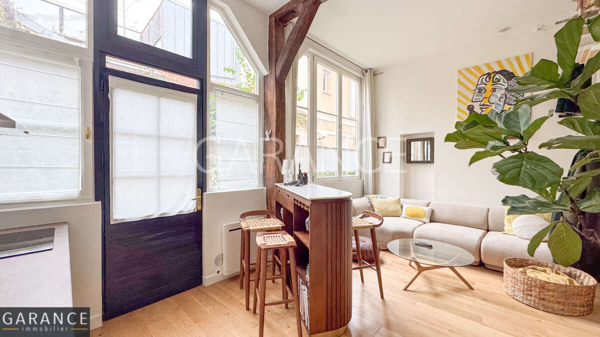 Appartement à PARIS-12E