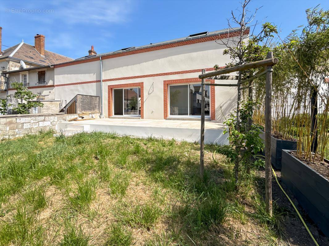 Maison à SAINT-CYR-EN-VAL