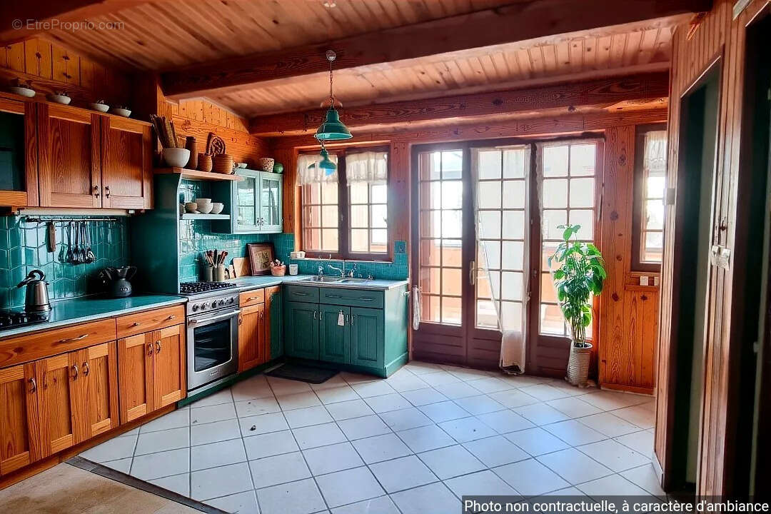 Maison à ESTIVAREILLES