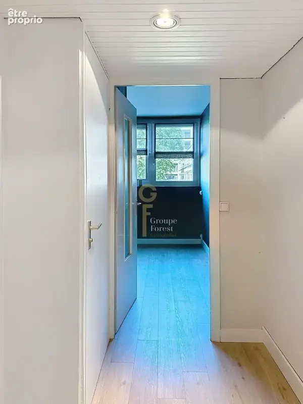 Commerce 70 m² à Croix  - photo 6