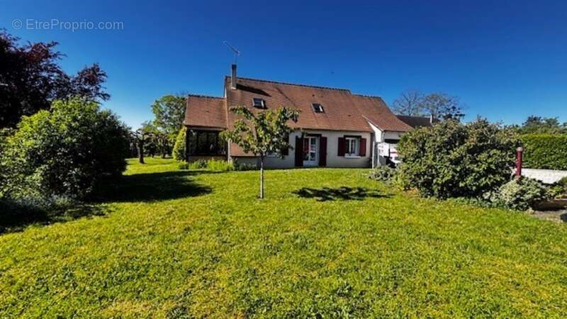 Maison à VASSELAY