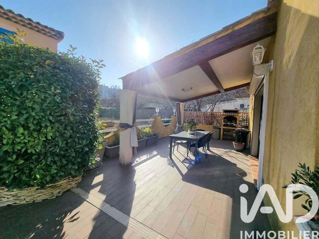 Photo 3 - Maison à MARSEILLE-10E