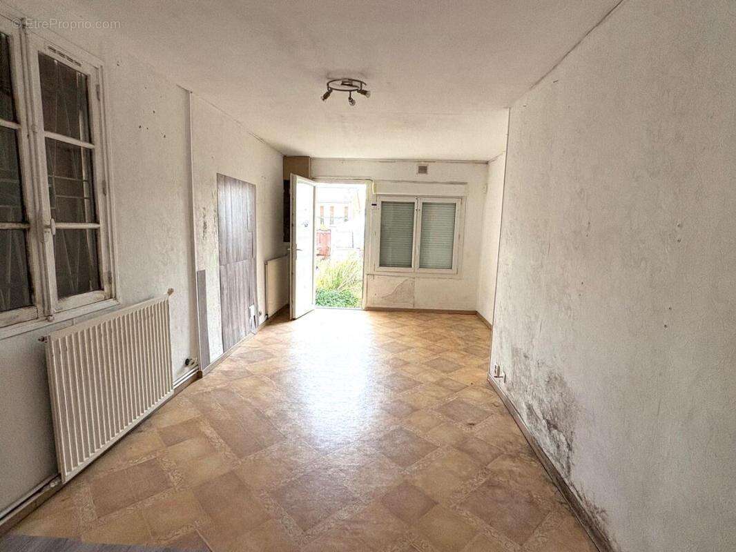 Maison à MONTREUIL