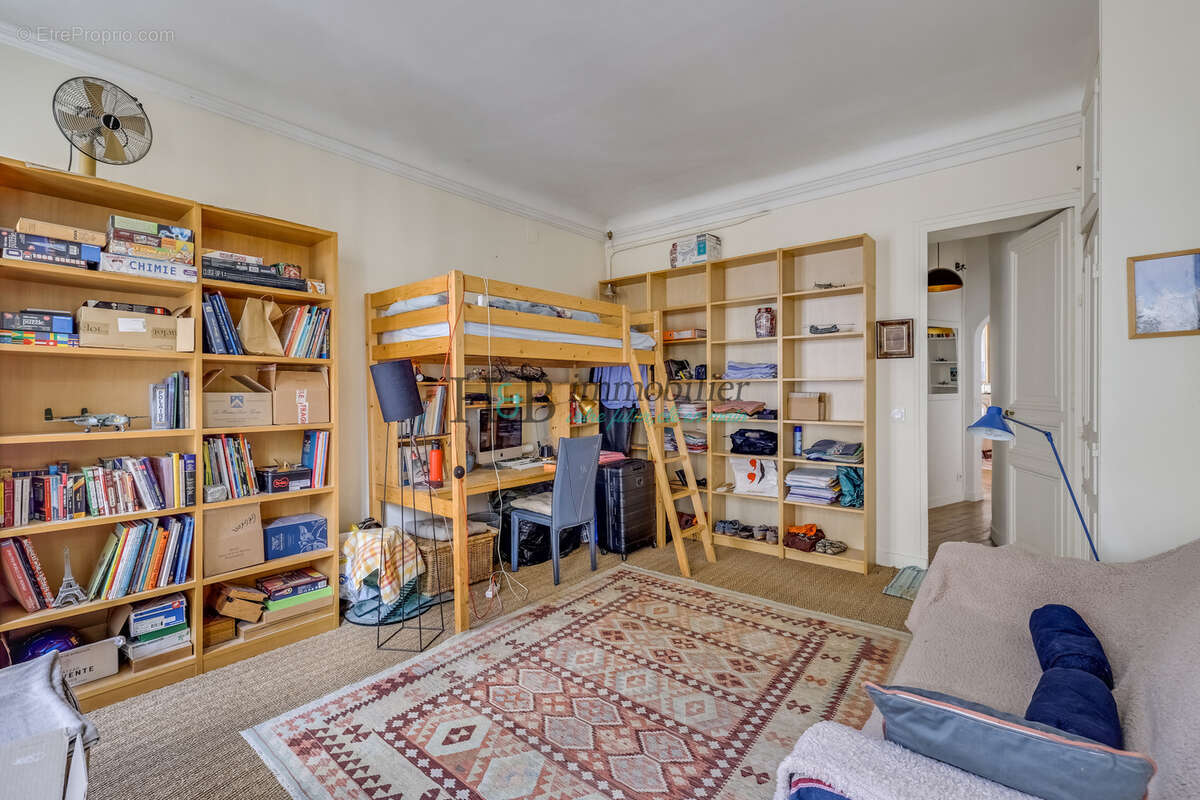 Appartement à PARIS-9E